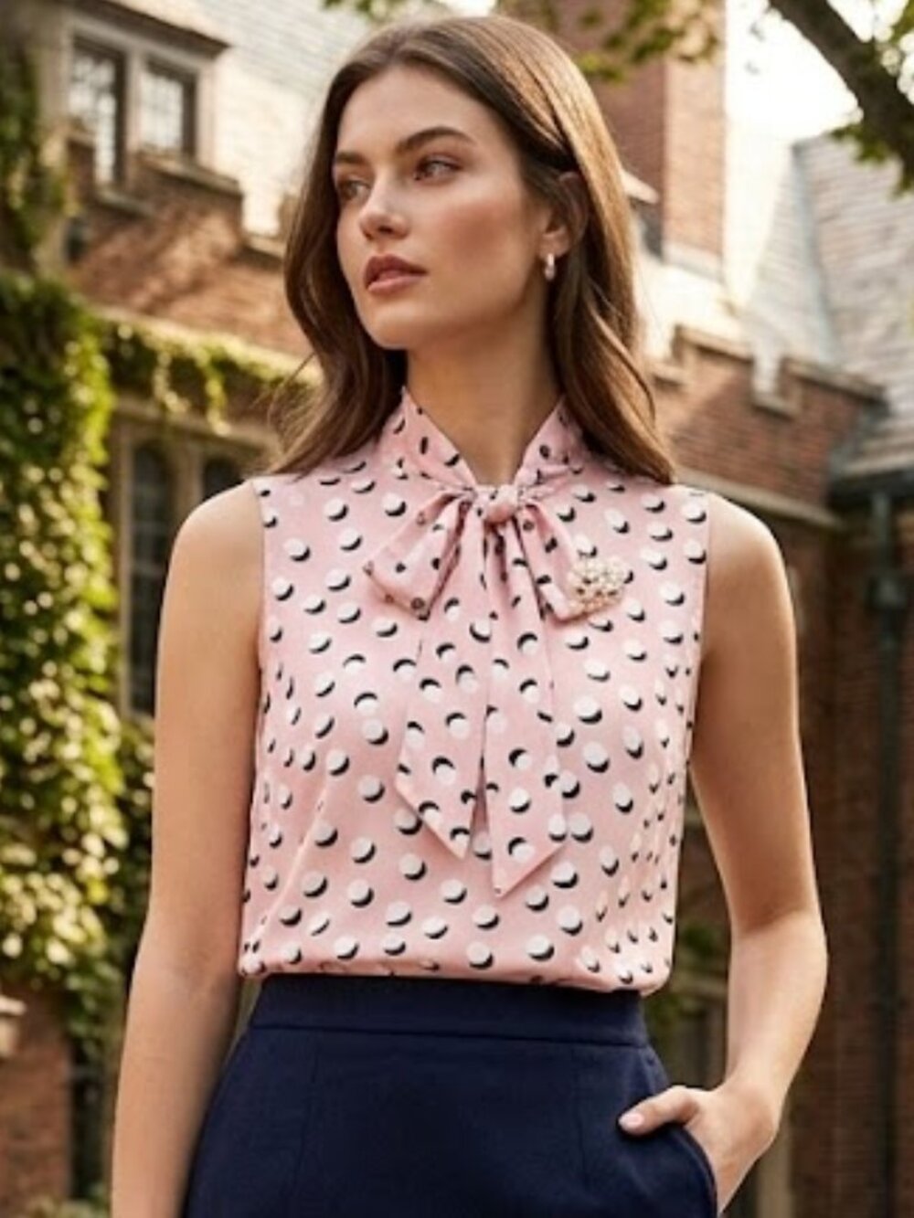 Talbots Siz Medium Sleeveless Blouse Polka Dot Top AOP Old Money Academia Preppy - Picture 1 of 9